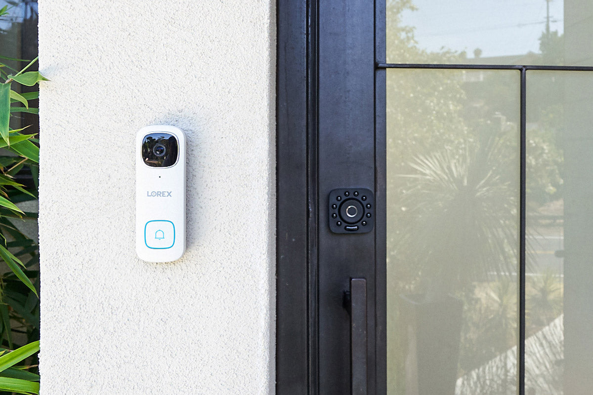 Lorex 2K Wi-Fi Video Doorbell (Wired, 32GB) – view 2