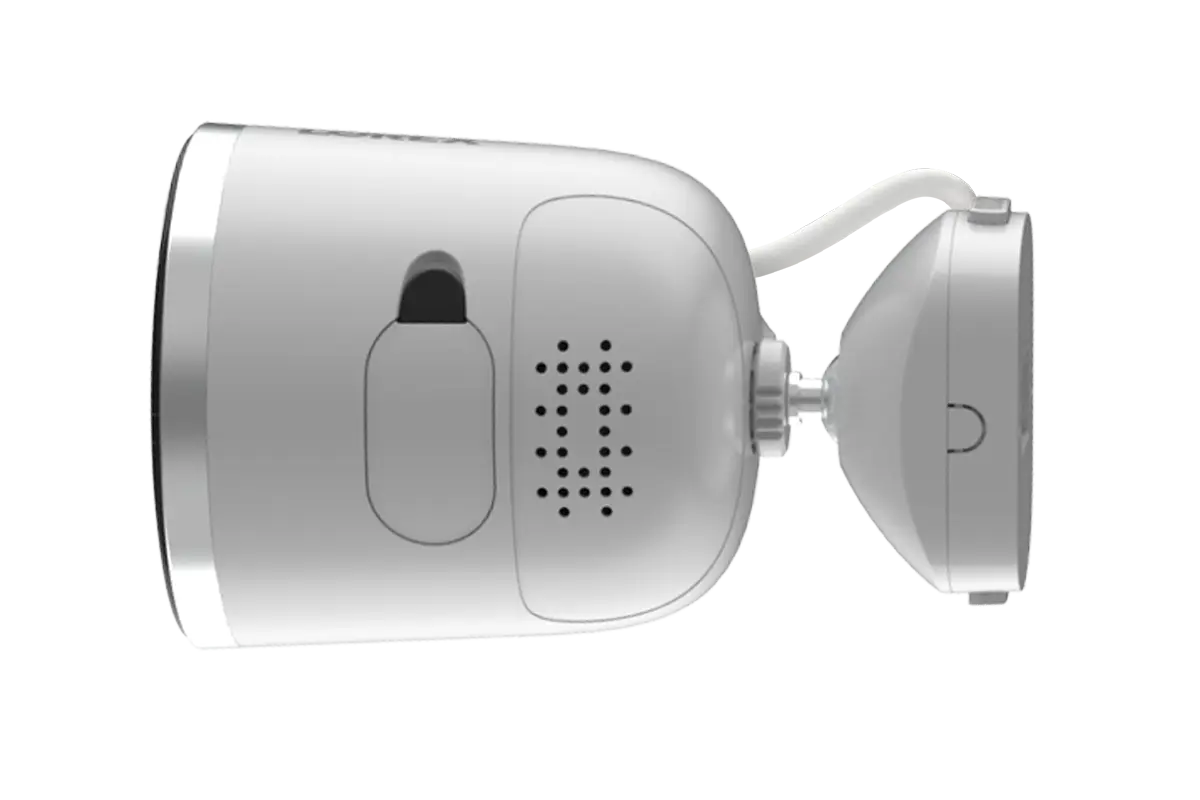 Lorex 4K Spotlight Indoor/Outdoor Wi-Fi 6 Security Camera with Smart Security Lighting (32GB)