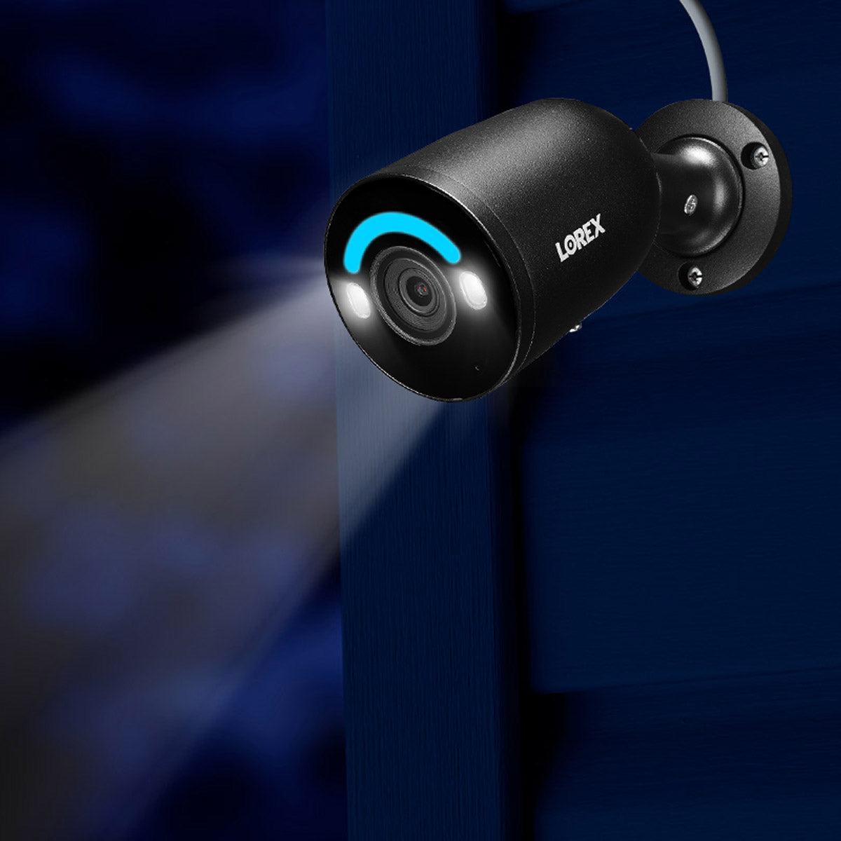 Lorex 4K IP Bullet Cameras with Security Lighting, 4-Pack – view 2