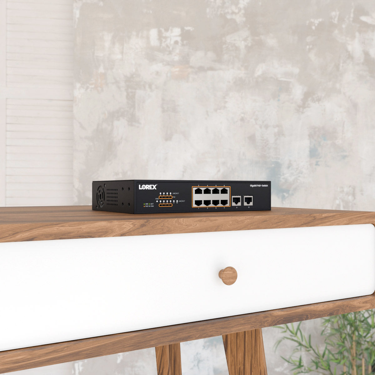 Lorex 8-Port Ethernet Gigabit Ethernet PoE+ Unmanaged Switch with 120W PoE Budget – view 3