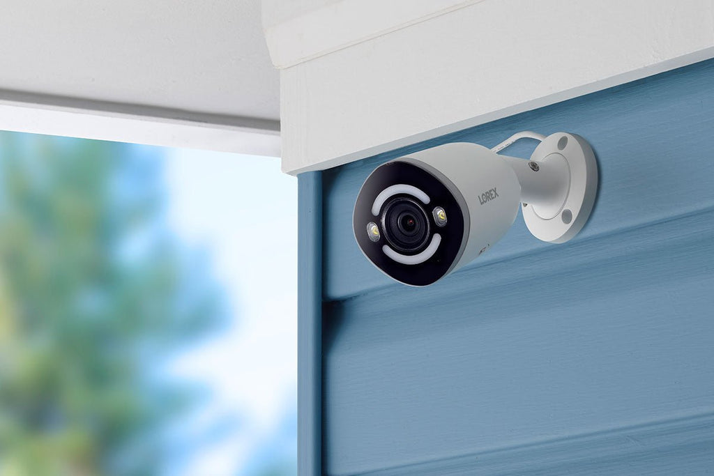 Lorex 4K Smart Security Lighting Deterrence AI PoE Camera – view 4